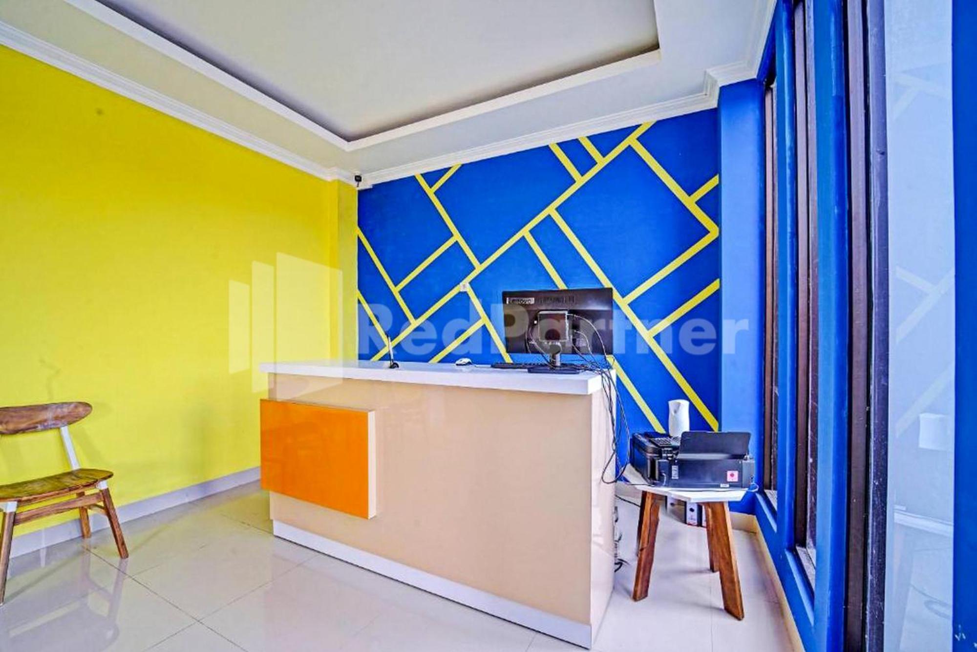 Hotel Andono Near Yia Mitra Reddoorz Temon Exterior photo